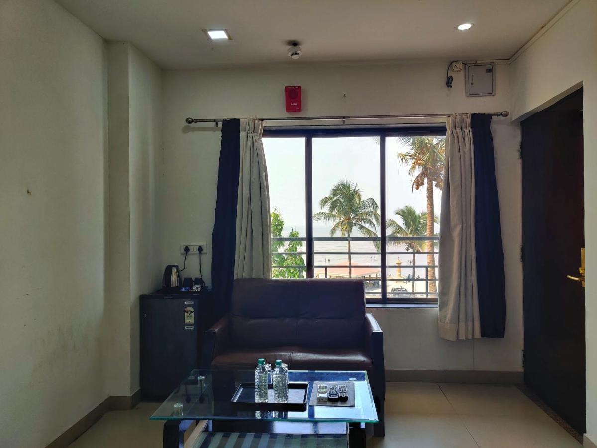 Golden Chariot Hotel 达曼 外观 照片