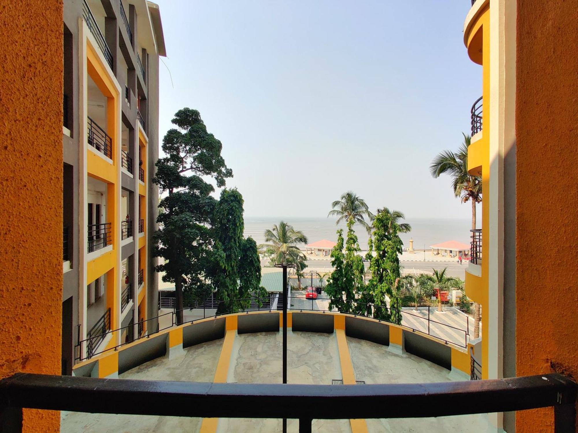 Golden Chariot Hotel 达曼 外观 照片